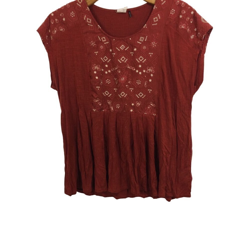 Anthropologie Akemi + Kin Arcana Gold Embroidered Short Sleeve Peasant Top Red M